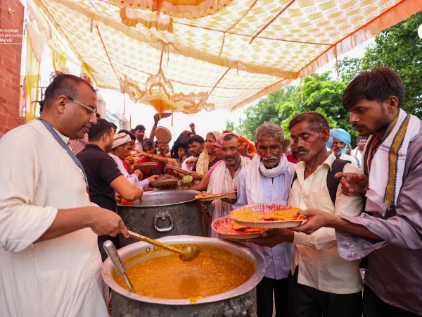 Sadhu Annadan Seva